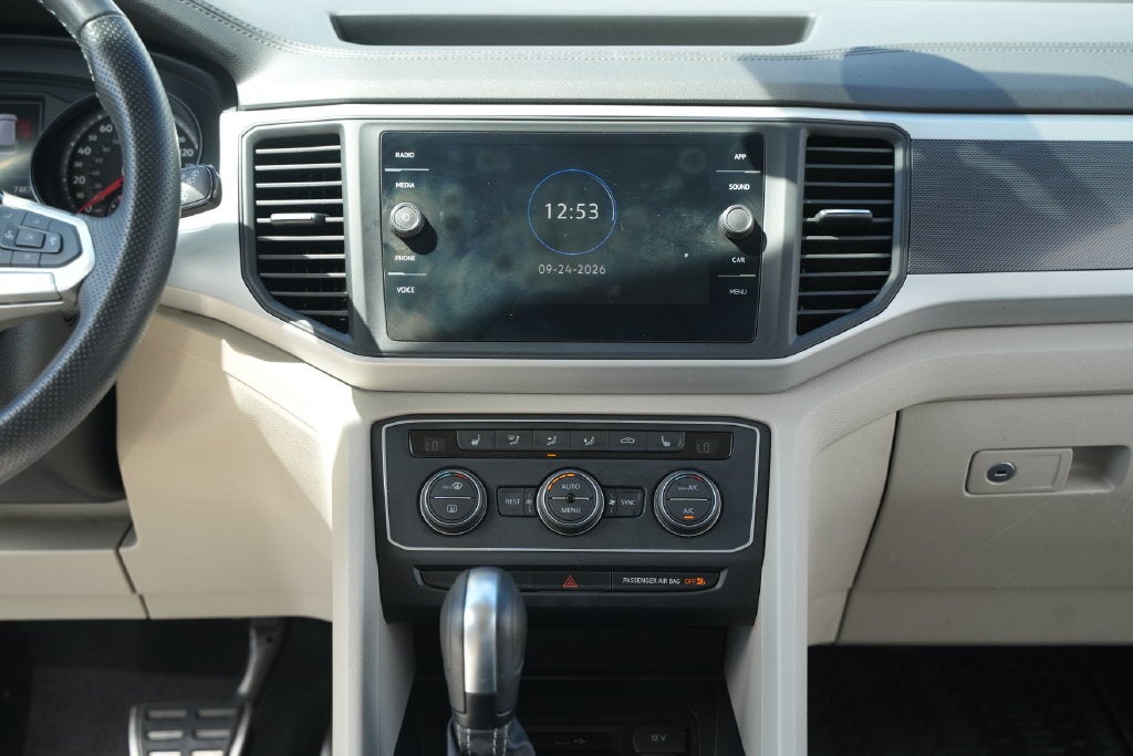 2021 Volkswagen Atlas 3.6L V6 SE w/Technology R-Line