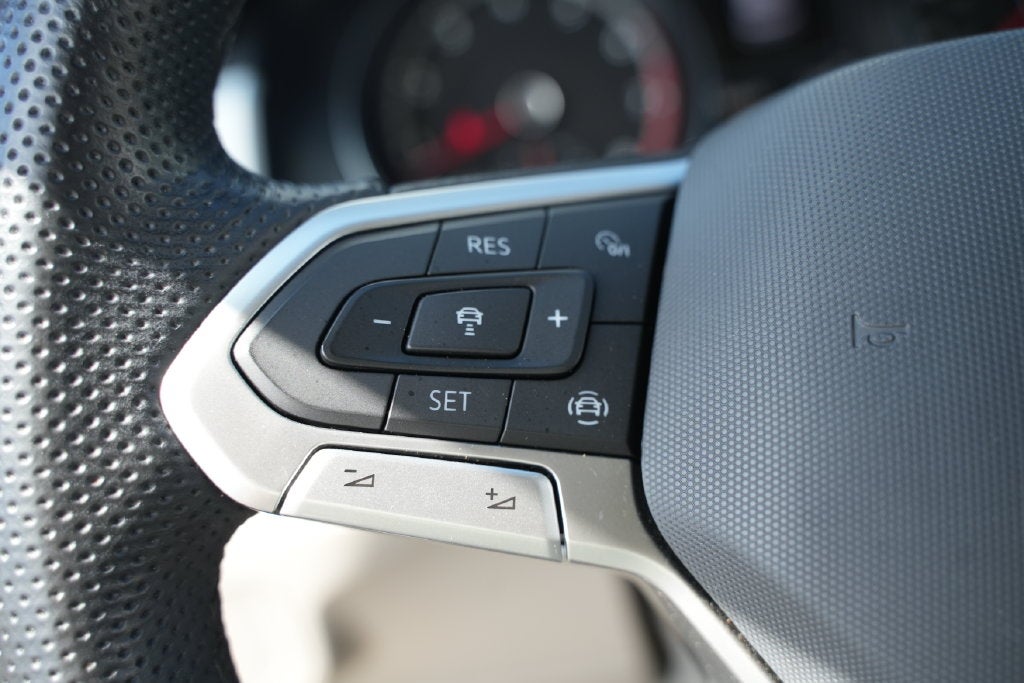 2021 Volkswagen Atlas 3.6L V6 SE w/Technology R-Line