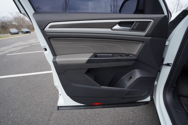 2021 Volkswagen Atlas 2.0T SE w/Technology