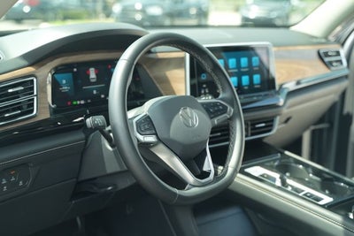 2025 Volkswagen Atlas 2.0T SE w/Technology