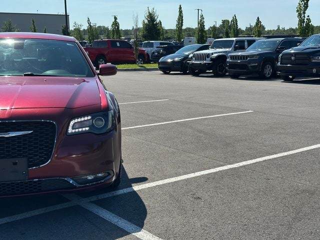 2019 Chrysler 300 S