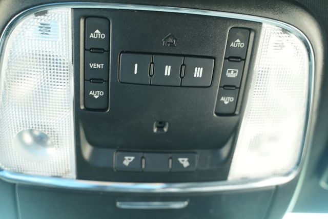 2020 Chrysler 300 300S