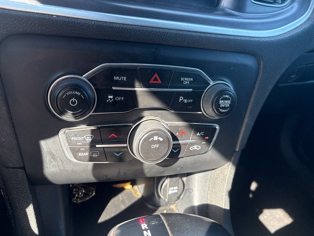 2020 Dodge Charger SXT