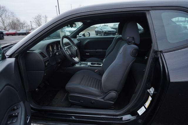 2012 Dodge Challenger SXT