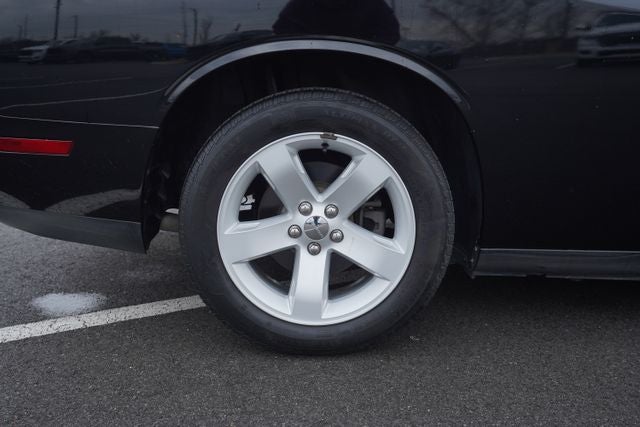 2012 Dodge Challenger SXT