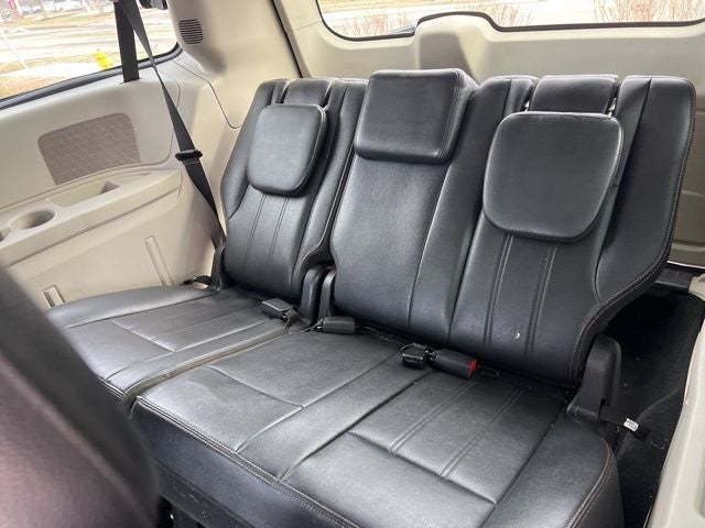 2012 Chrysler Town & Country Touring