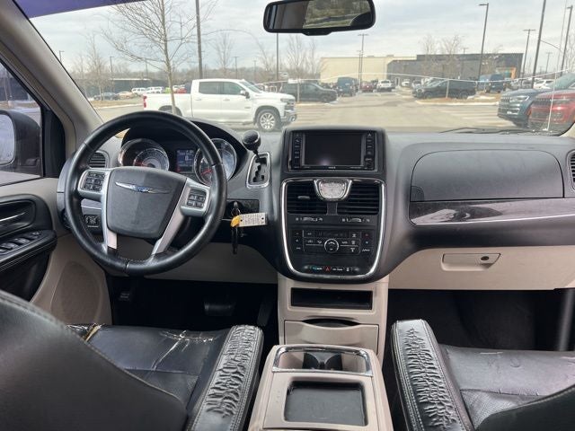 2012 Chrysler Town & Country Touring