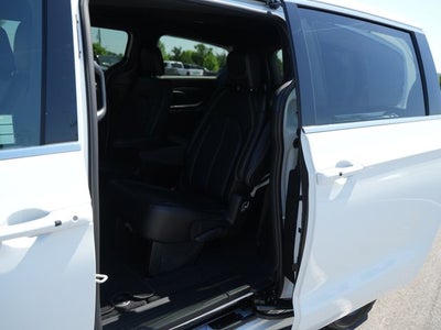 2027 Chrysler Pacifica PACIFICA SELECT