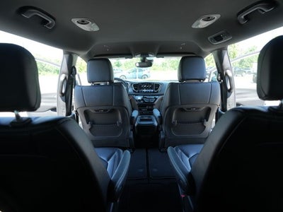 2027 Chrysler Pacifica PACIFICA SELECT