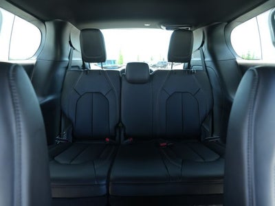 2027 Chrysler Pacifica PACIFICA SELECT