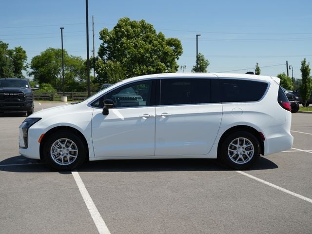 2027 Chrysler Pacifica PACIFICA SELECT