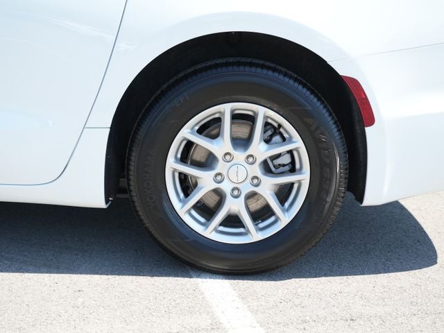 2027 Chrysler Pacifica PACIFICA SELECT
