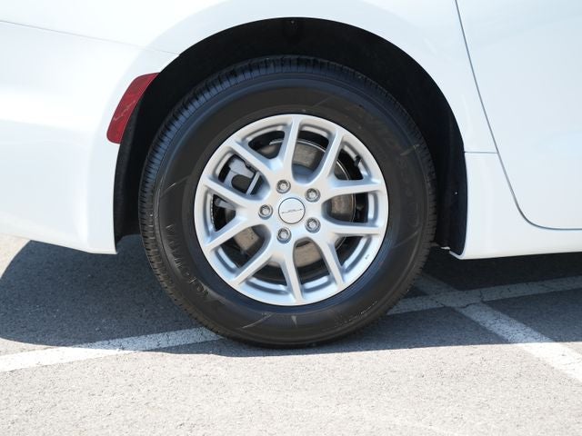 2027 Chrysler Pacifica PACIFICA SELECT
