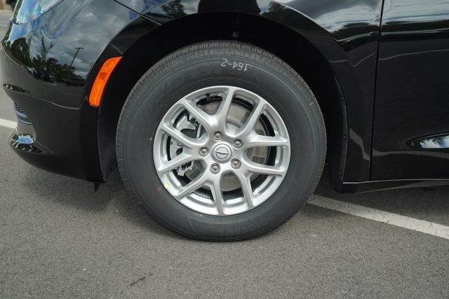 2026 Chrysler Voyager VOYAGER LX