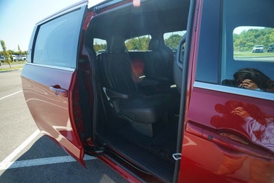 2026 Chrysler Voyager VOYAGER LX