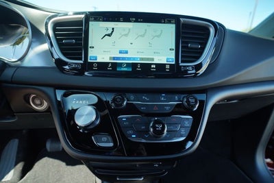 2026 Chrysler Voyager VOYAGER LX