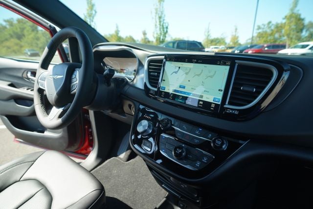 2026 Chrysler Voyager VOYAGER LX