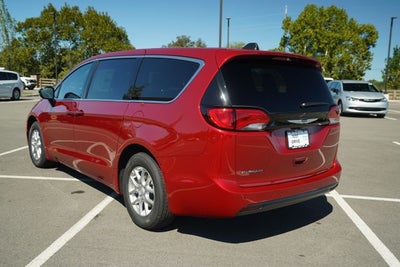 2026 Chrysler Voyager VOYAGER LX