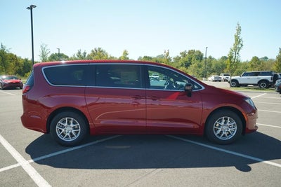 2026 Chrysler Voyager VOYAGER LX