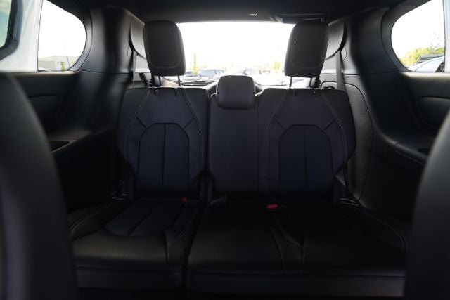 2026 Chrysler Voyager VOYAGER LX