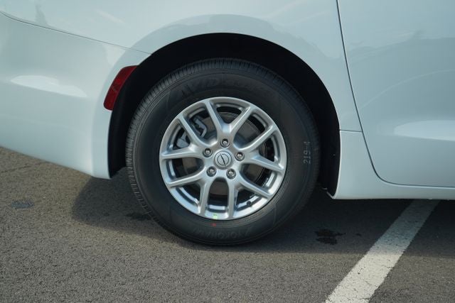 2026 Chrysler Voyager VOYAGER LX