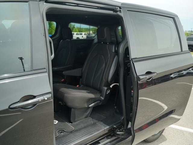 2021 Chrysler Pacifica Touring