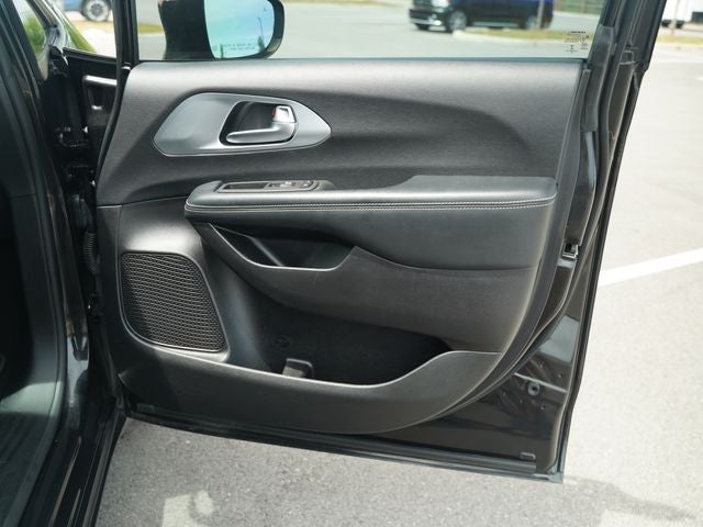 2021 Chrysler Pacifica Touring