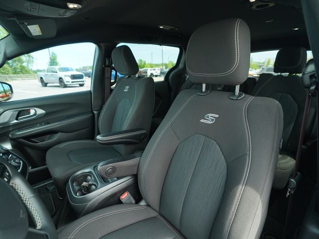 2021 Chrysler Pacifica Touring