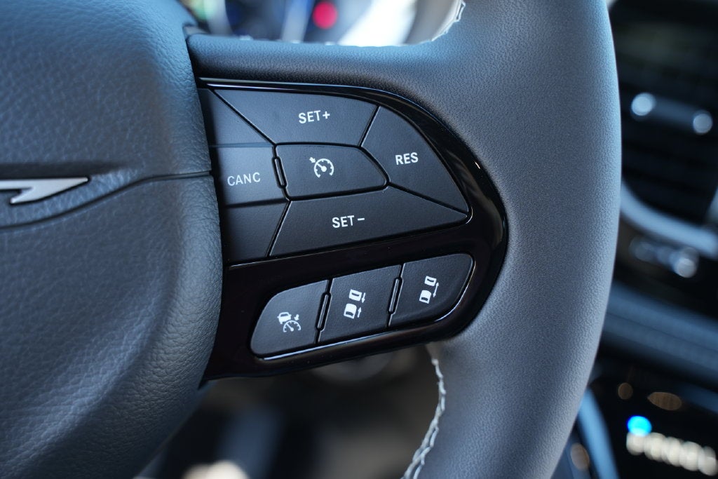 2027 Chrysler Pacifica Limited