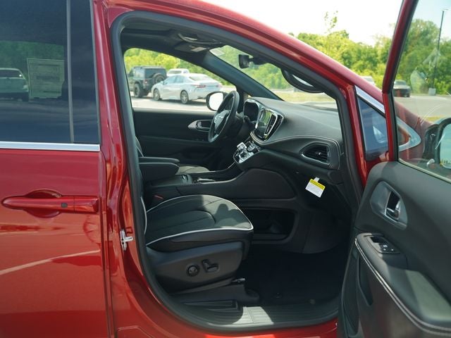 2026 Chrysler Pacifica PACIFICA LIMITED