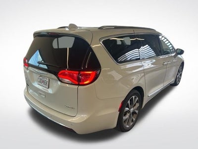 2017 Chrysler Pacifica Limited