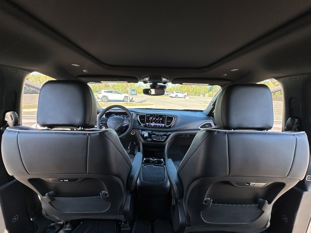 2027 Chrysler Pacifica Limited