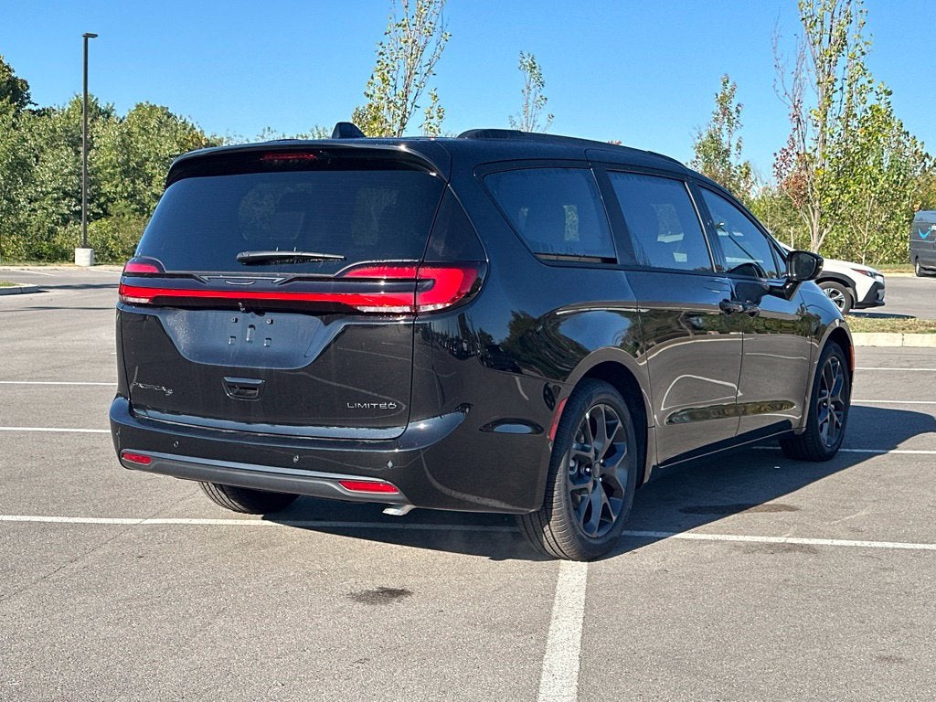 2027 Chrysler Pacifica Limited