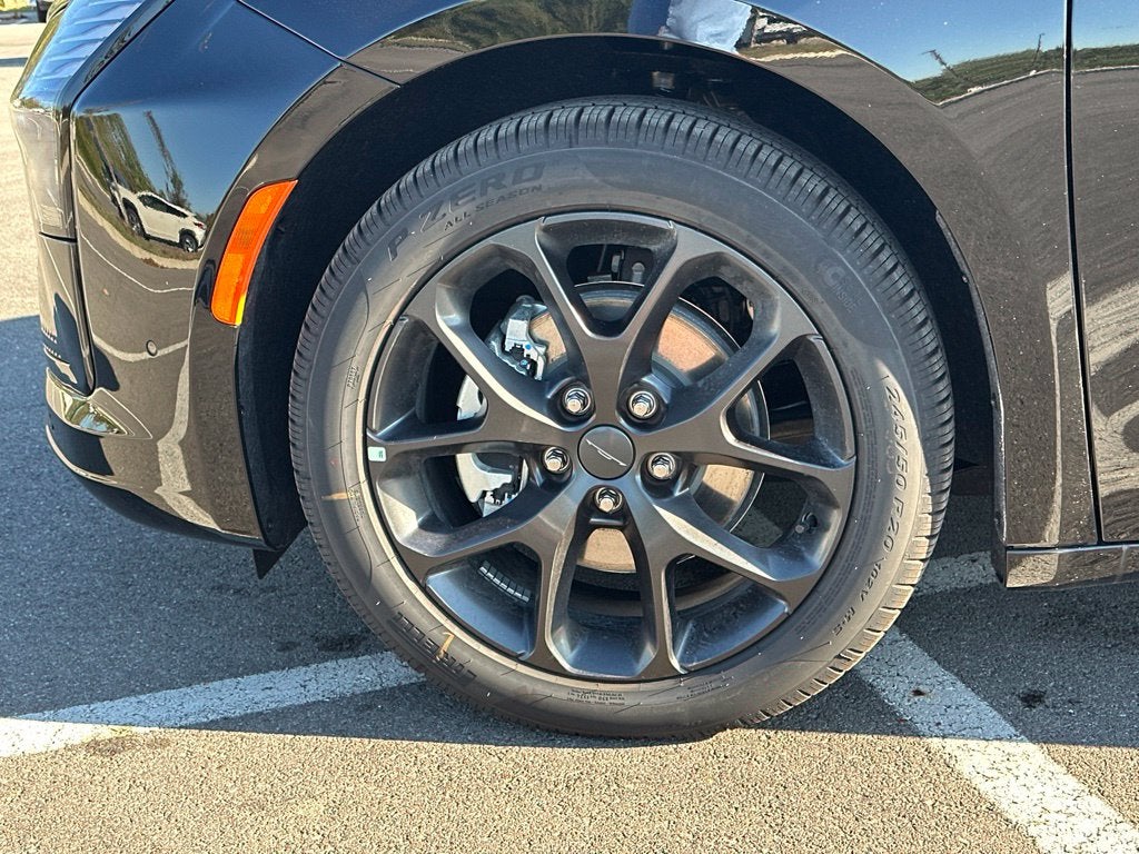 2027 Chrysler Pacifica Limited