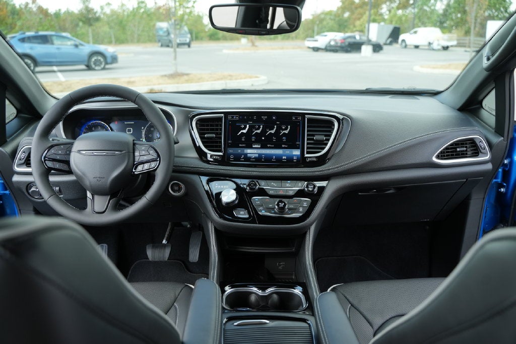 2027 Chrysler Pacifica Limited
