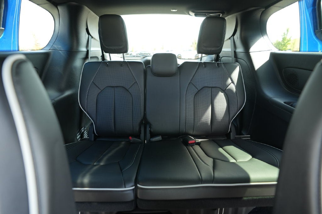 2027 Chrysler Pacifica Limited