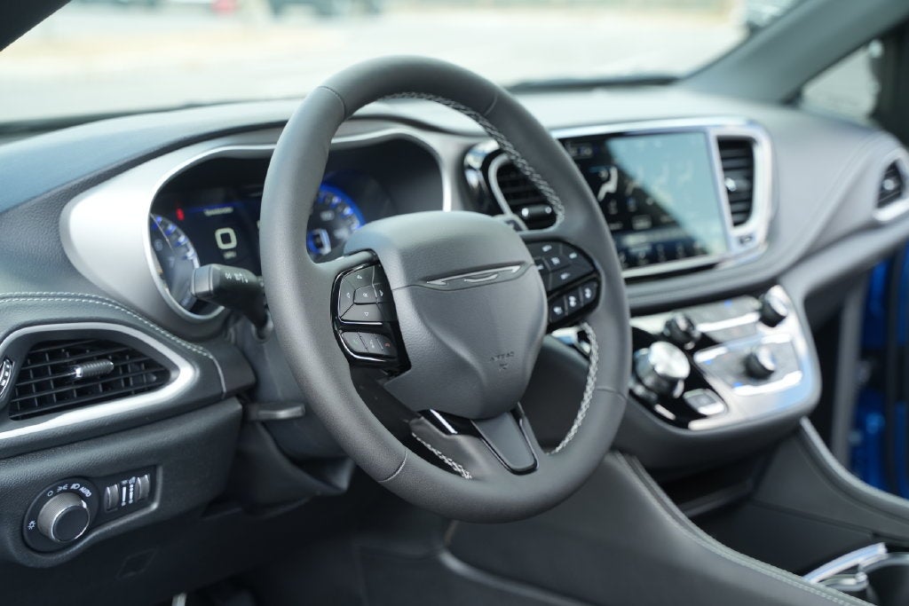 2027 Chrysler Pacifica Limited