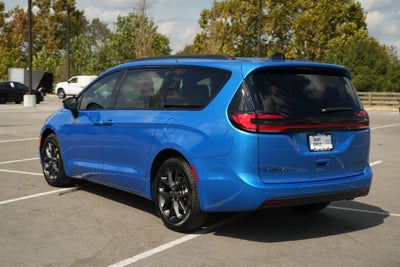 2027 Chrysler Pacifica Limited