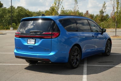 2027 Chrysler Pacifica Limited