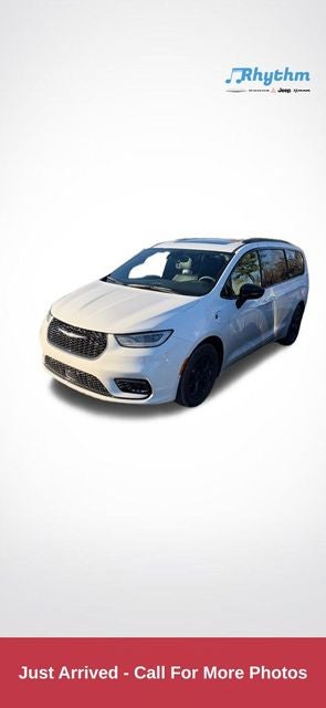 2024 Chrysler Pacifica Hybrid Select