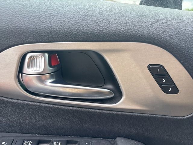 2024 Chrysler Pacifica Hybrid Premium S Appearance Pkg