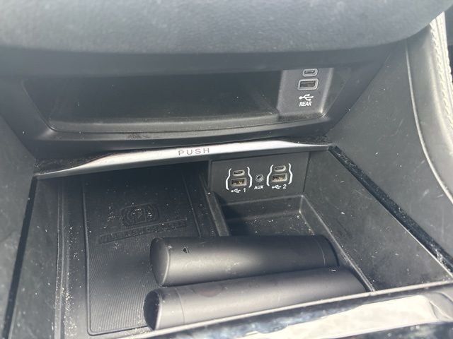 2024 Chrysler Pacifica Hybrid Premium S Appearance Pkg