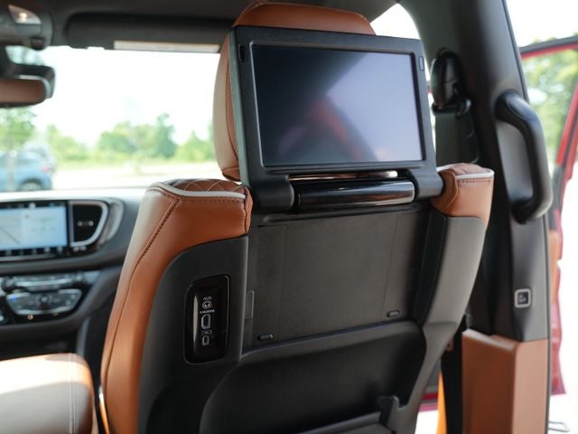2026 Chrysler Pacifica Pinnacle AWD