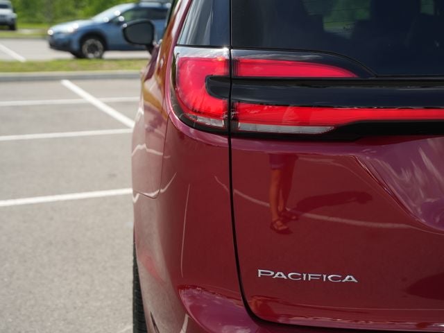 2026 Chrysler Pacifica Pinnacle AWD