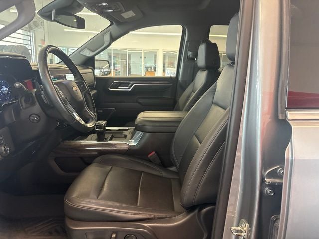 2023 Chevrolet Silverado 1500 4WD Crew Cab Short Bed LTZ