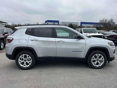 2026 Jeep Compass COMPASS LATITUDE 4X4