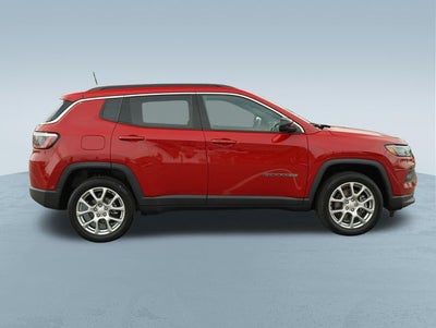 2023 Jeep Compass Latitude Lux FWD