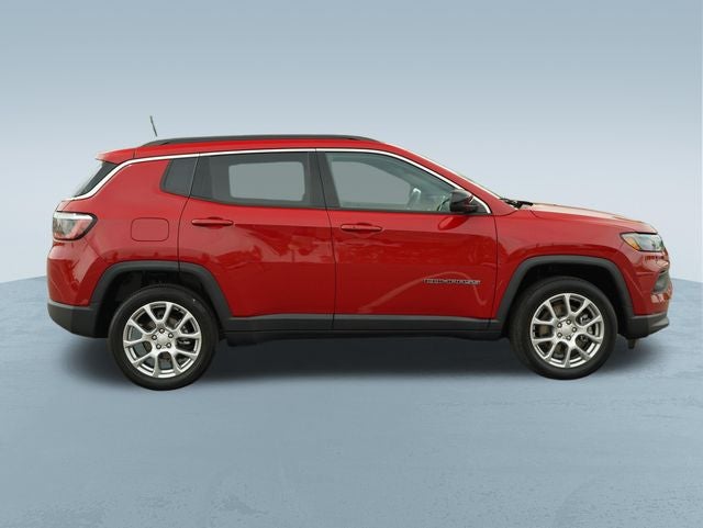 2023 Jeep Compass Latitude Lux FWD