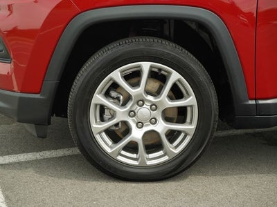 2023 Jeep Compass Latitude Lux FWD