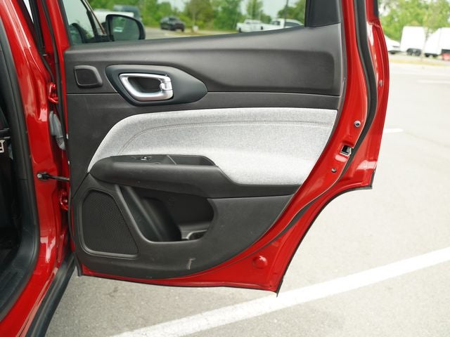 2023 Jeep Compass Latitude Lux FWD